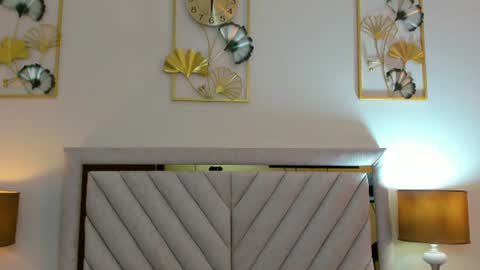 jenner_madison online show from June 27, 12:22 pm