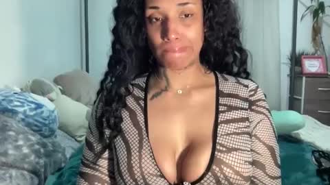Snapshot of jenni_cash chatting on February 12, 7:55 am Mistress Jenni online show from February 12, 7:55 am