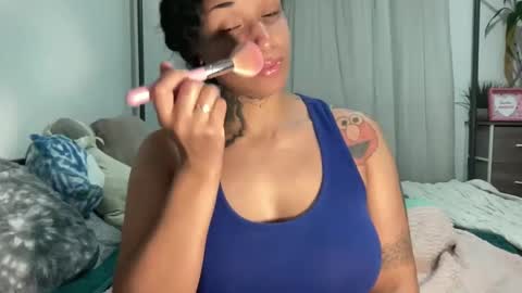 Snapshot of jenni_cash chatting on February 5, 7:18 am Mistress Jenni online show from February 5, 7:18 am