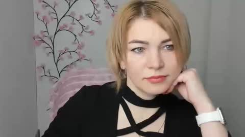 Jennifer online show from January 18, 6:32 am