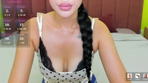 Jennifer online show from July 7, 1:41 am