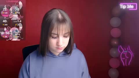 Snapshot of jennifer_xo_ chatting on March 4, 6:37 am Jennifer online show from March 4, 6:37 am