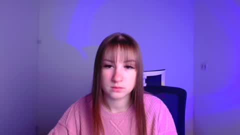 Snapshot of jennifer_xo_ chatting on February 10, 6:53 am Jennifer online show from February 10, 6:53 am