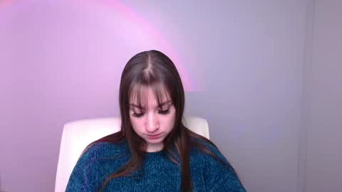 Snapshot of jennifer_xo_ chatting on December 18, 7:15 am Jennifer online show from December 18, 7:15 am