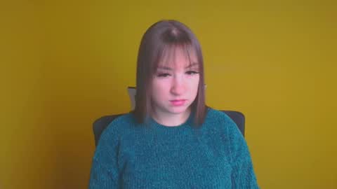 Snapshot of jennifer_xo_ chatting on February 8, 6:33 am Jennifer online show from February 8, 6:33 am