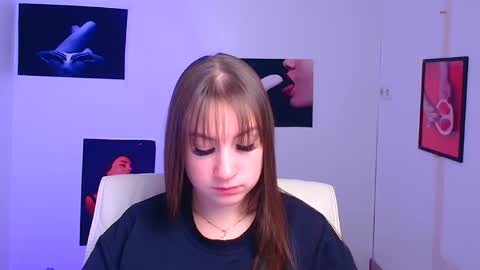 Snapshot of jennifer_xo_ chatting on December 24, 6:33 am Jennifer online show from December 24, 6:33 am