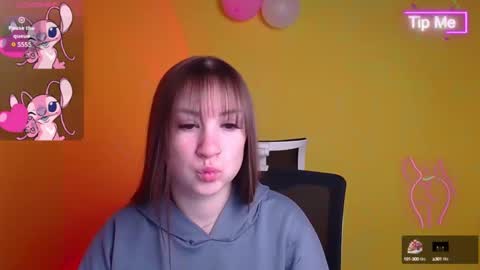 Snapshot of jennifer_xo_ chatting on February 25, 6:47 am Jennifer online show from February 25, 6:47 am