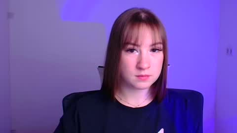 Snapshot of jennifer_xo_ chatting on December 20, 12:27 pm Jennifer online show from December 20, 12:27 pm