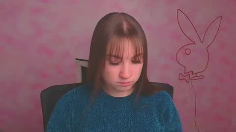 Snapshot of jennifer_xo_ chatting on December 23, 6:33 am Jennifer online show from December 23, 6:33 am