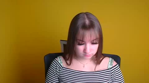 Snapshot of jennifer_xo_ chatting on January 15, 6:43 am Jennifer online show from January 15, 6:43 am