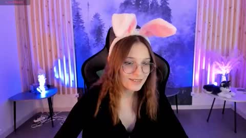 jenniferkiim online show from November 8, 2:00 pm