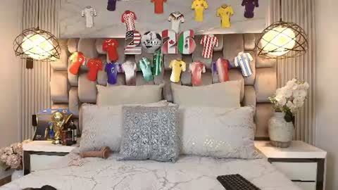 Jennsexy  online show from July 7, 6:32 pm