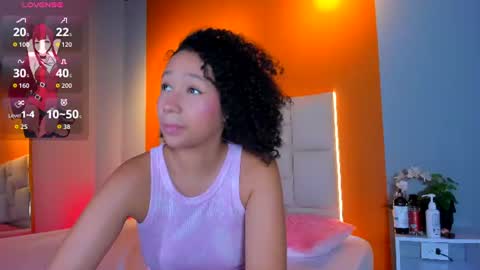 jenny__lawrence online show from June 23, 3:04 am