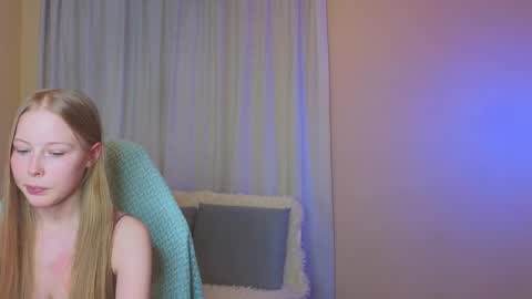 Snapshot of jenny_angelok chatting on February 7, 11:23 am Next broadcast on December 05 subject to change online show from February 7, 11:23 am