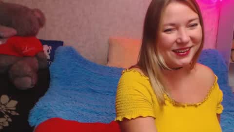 Snapshot of jenny_oliviawow chatting on October 8, 4:22 pm All the most interesting in private. my room for my smile online show from October 8, 4:22 pm