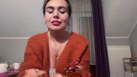 Snapshot of jenny_play1 chatting on October 21, 8:29 am Jenny online show from October 21, 8:29 am