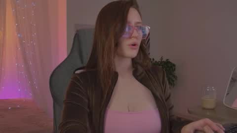 Jenny NO Nude online show from February 26, 4:50 pm