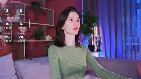 jennyfer_me online show from December 2, 11:34 am