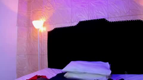  Jenny  online show from April 29, 5:30 pm
