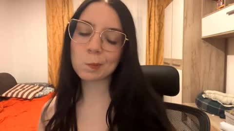 Lucy online show from January 15, 7:20 pm