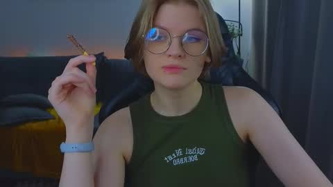  JessieVibes online show from October 12, 12:40 pm