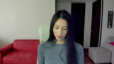 jess_rosse online show from June 10, 4:05 pm