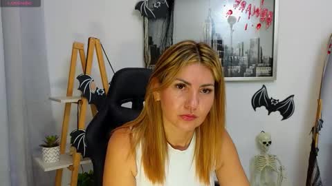 bella  adams online show from October 22, 3:17 pm