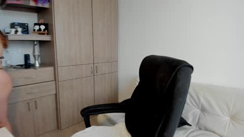 jessica_rabbit777_ online show from February 6, 8:56 pm