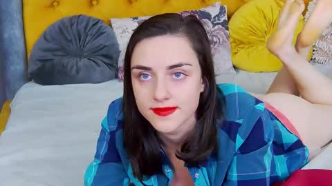 Jessica White online show from October 1, 4:17 am