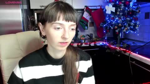 Snapshot of jessicaforris chatting on December 11, 7:31 am jessicaforris online show from December 11, 7:31 am