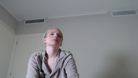 Jessica online show from February 23, 1:28 am