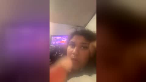 dovedianna online show from August 6, 2:40 am