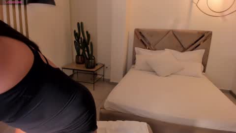 Snapshot of jessicawilliams1 chatting on January 19, 9:44 am JESS online show from January 19, 9:44 am