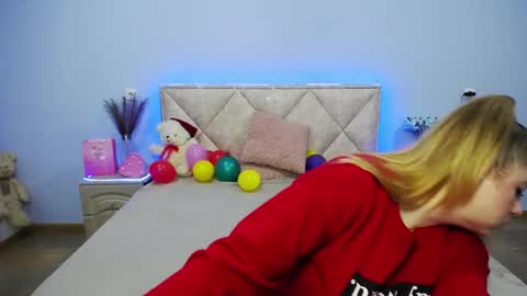 Snapshot of jessikadaniels chatting on January 14, 7:06 am Jess online show from January 14, 7:06 am