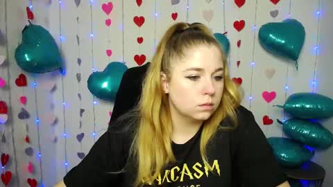 Snapshot of jessikadaniels chatting on February 3, 7:18 am Jess online show from February 3, 7:18 am