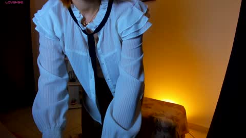 Snapshot of jessy_prada chatting on December 4, 5:55 pm Miss Jessy online show from December 4, 5:55 pm