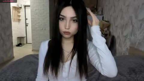 I am Gina ntmu Lets hit 10 Thumbs Up together online show from June 18, 9:14 am