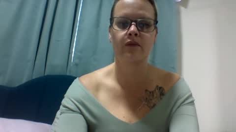 jeuelz1 online show from March 6, 3:24 pm