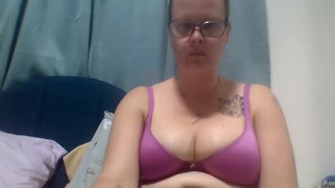 jeuelz1 online show from February 18, 4:49 pm