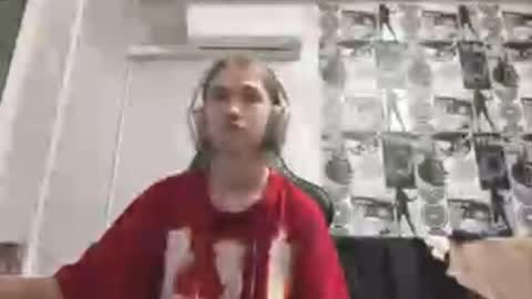 Helgi online show from December 3, 2:41 pm