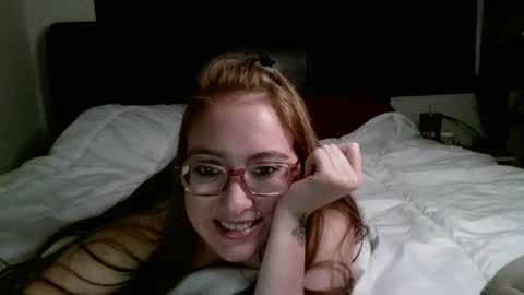 jilliangiselle online show from October 9, 5:00 am