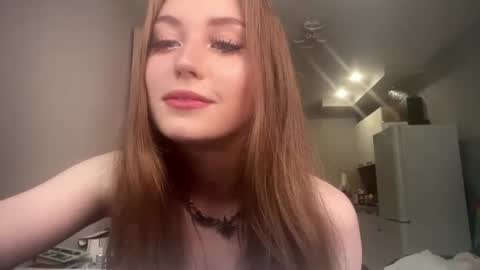 Lili online show from August 6, 8:10 am