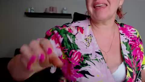 Joanna and Greg online show from June 11, 8:55 am
