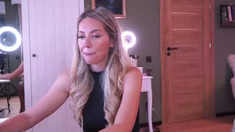 Joanne online show from July 12, 8:15 am