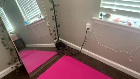 JoJo 3   online show from March 6, 2:18 pm