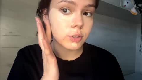 Mila online show from June 25, 12:51 pm