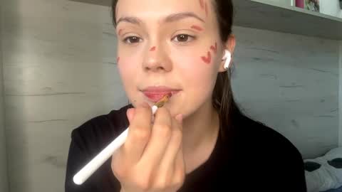Mila online show from April 28, 9:57 am