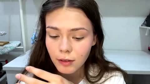 Mila online show from August 5, 7:53 pm