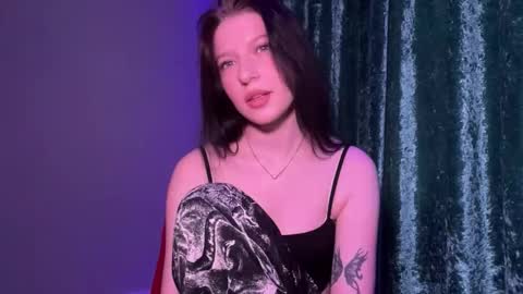 Sarah online show from March 27, 3:24 pm