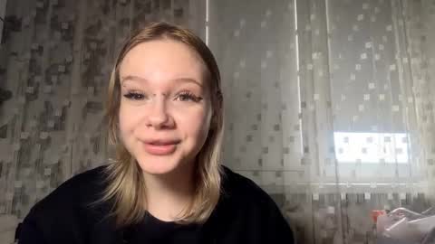 Aurora online show from March 3, 8:42 am